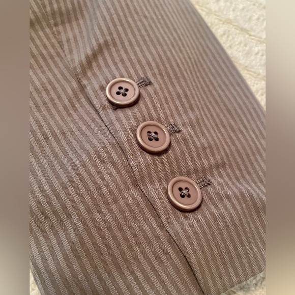 Chadwick’s Collection Women’s Green Pin Stripped Blazer - Picture 8 of 8